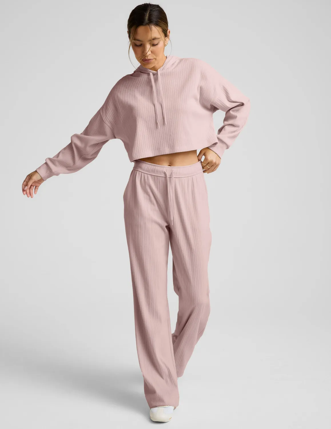 Beyond Yoga Breathe Easy Ribbed Cropped Hoodie Pale Pink fickor