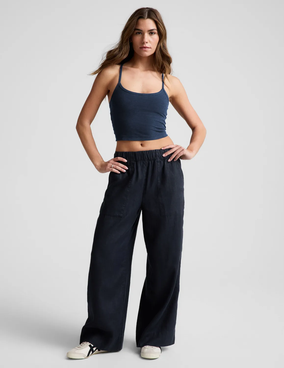 Beyond Yoga SoftWash Linen Easy Wide Leg Pant 29" byxor Nocturnal Navy