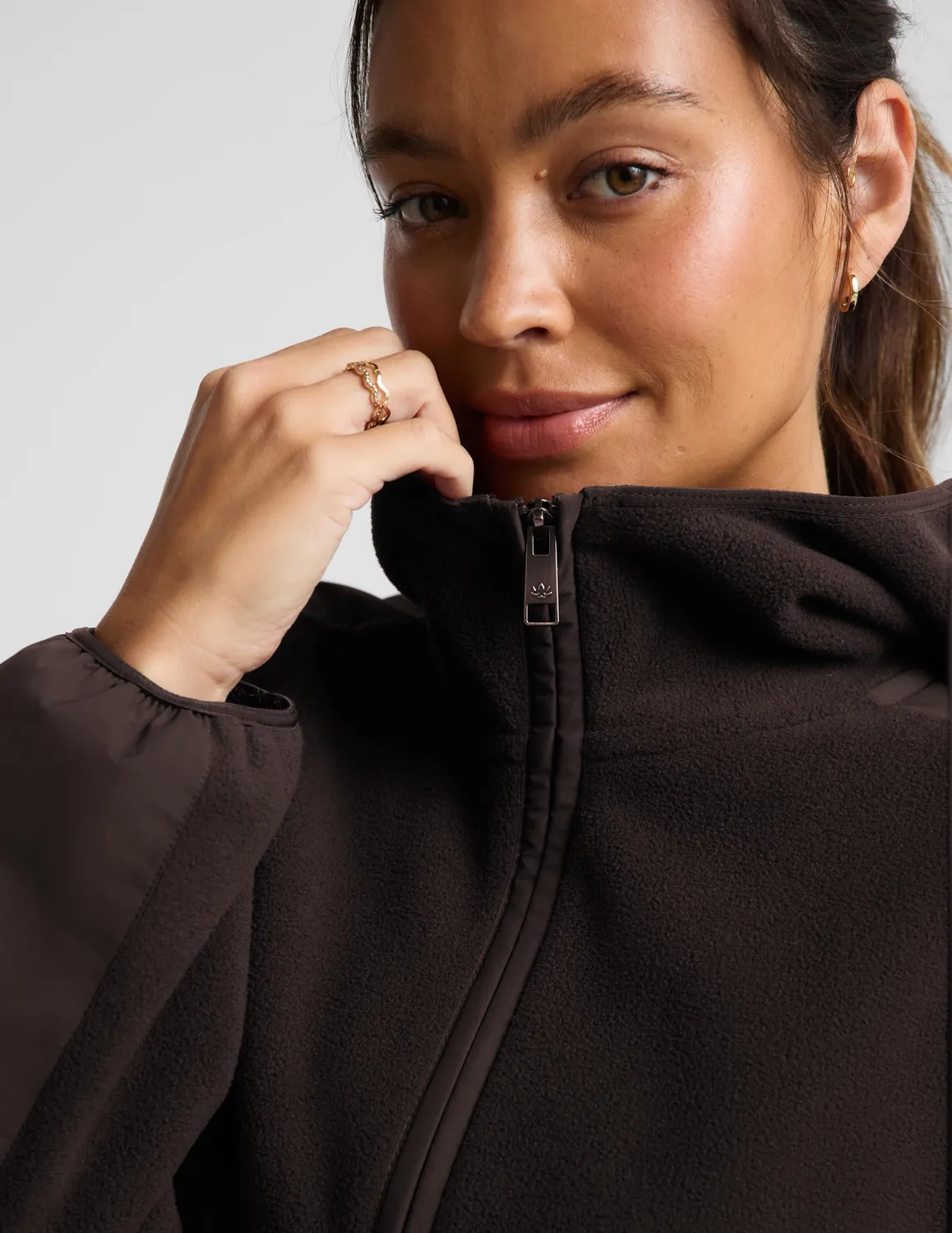 Beyond Yoga PolarFlex Fleece Jacket fleecejacka Dark Chocolate med luva