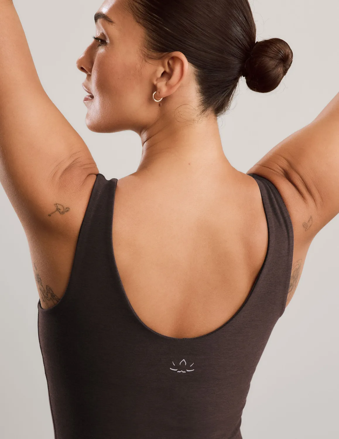 Beyond Yoga Spacedye Good Day Classic Tank linne Dark Chocolate inbyggd bh