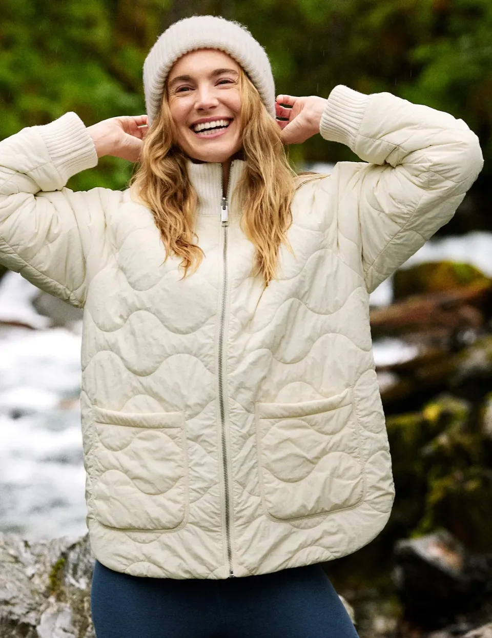 Beyond Yoga Roam Quilted Reversible Jacket jacka Bone/Riverbed