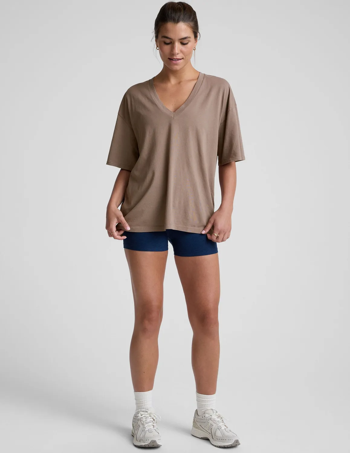 Beyond Yoga Oversized V-neck Cotton Tee t-shirt Neutral Mauve bomull