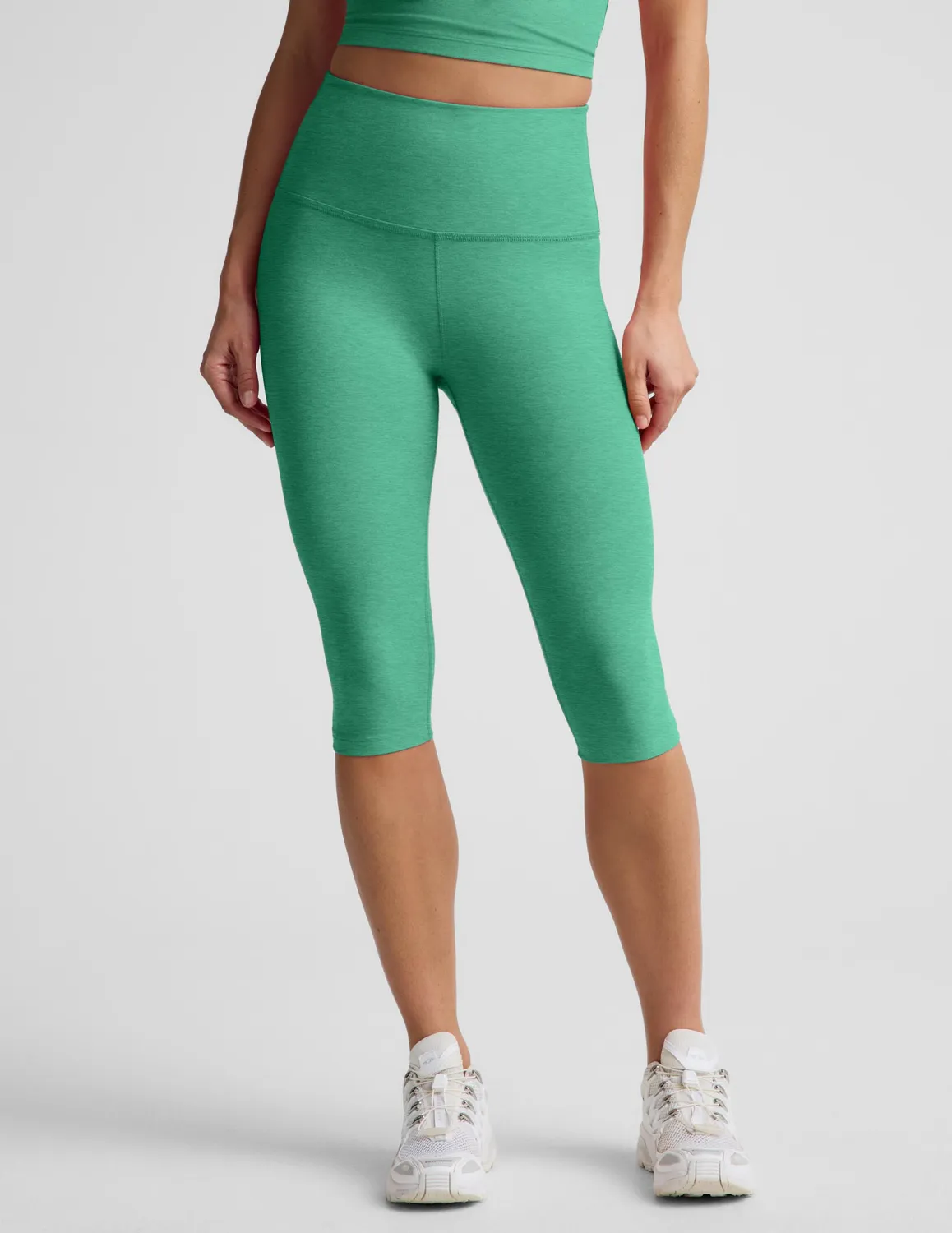 Beyond Yoga Spacedye Pedal Pusher High Waisted leggings Bright Emerald Heather