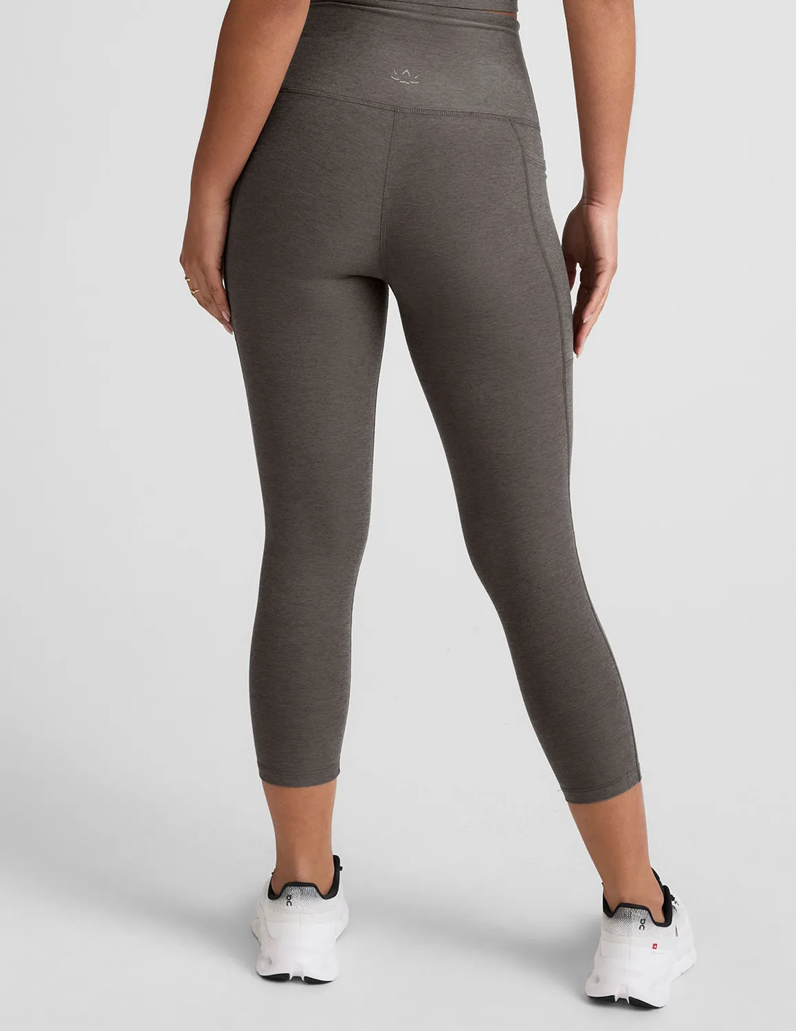 Beyond Yoga Spacedye Out Of Pocket High Waisted Capri Legging 26" leggings True Gray Heather
