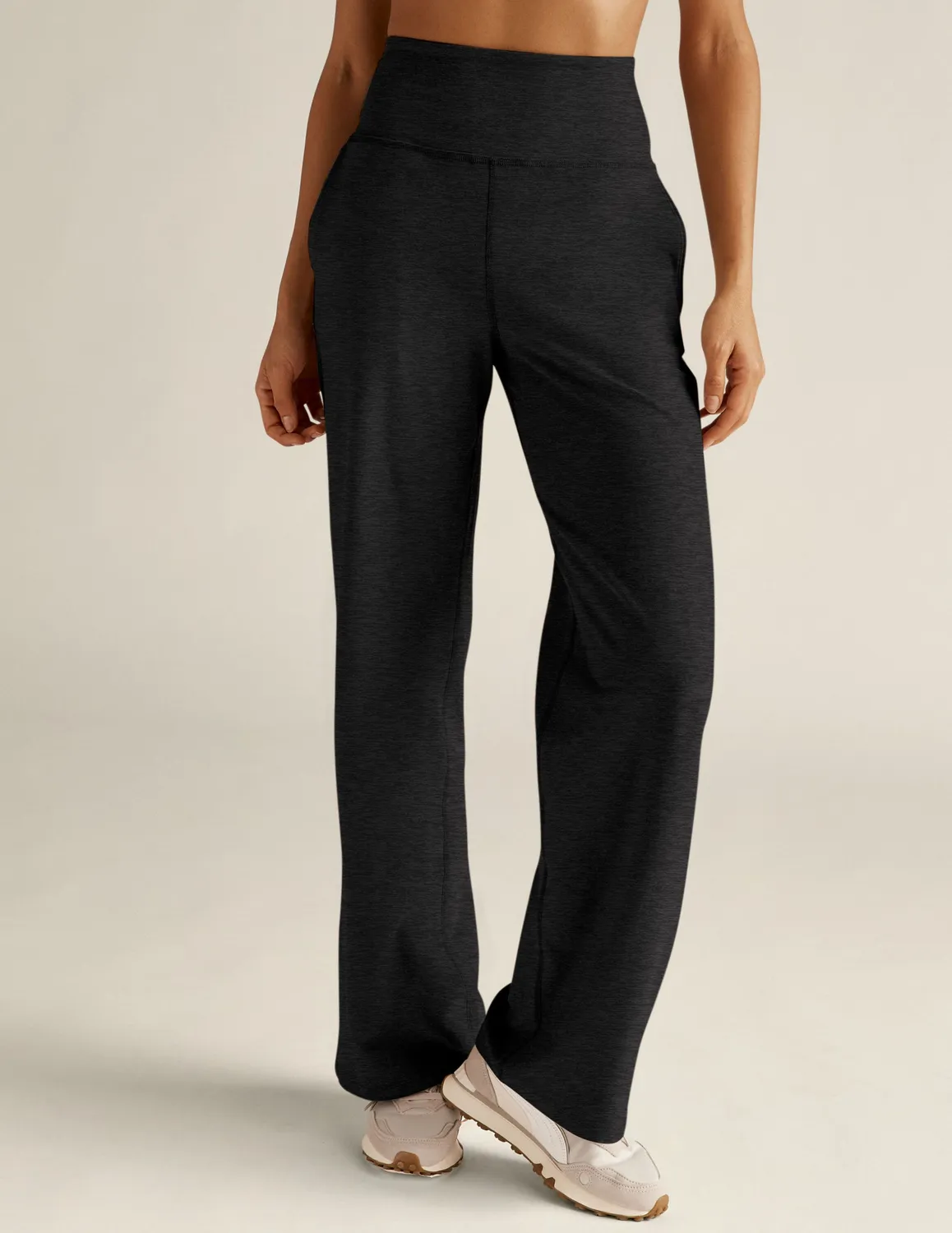 Beyond Yoga Spacedye Laid Back Wide Leg byxor 31" Darkest Night vida
