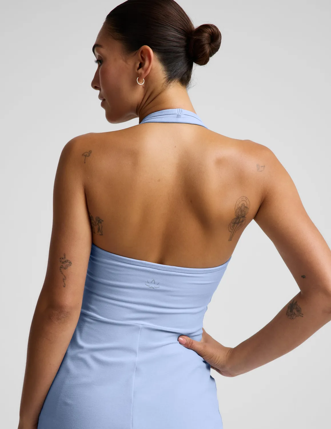 Beyond Yoga Spacedye Prep Halter Dress klänning ljusblå med fickor