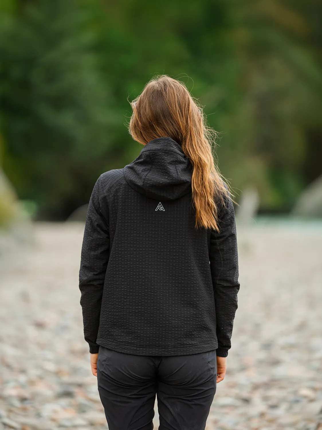 7MESH Chilco Hoody dam luvtröja svart vindtät