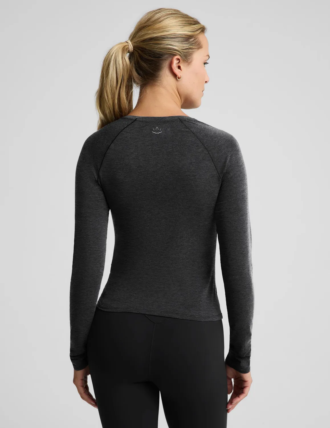 Beyond Yoga Breezeweight Active Long Sleeve träningströja svart