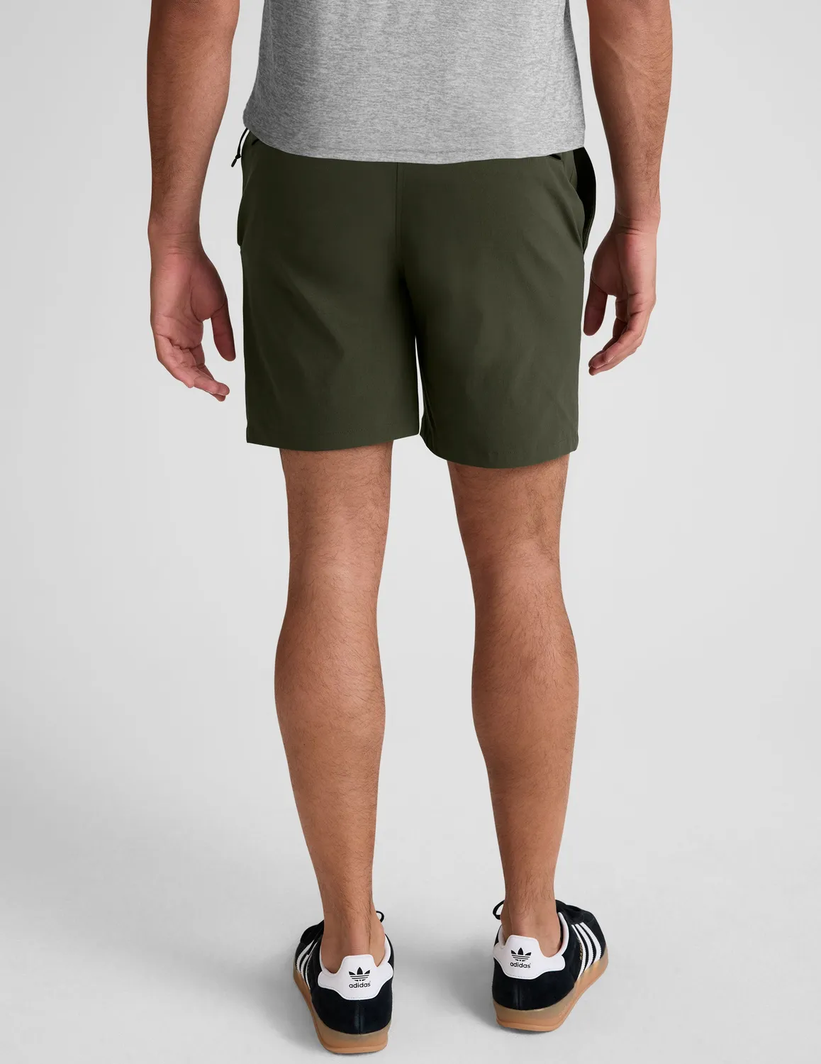 Beyond Yoga Element Chino Short 7" herrshorts Forest Moss