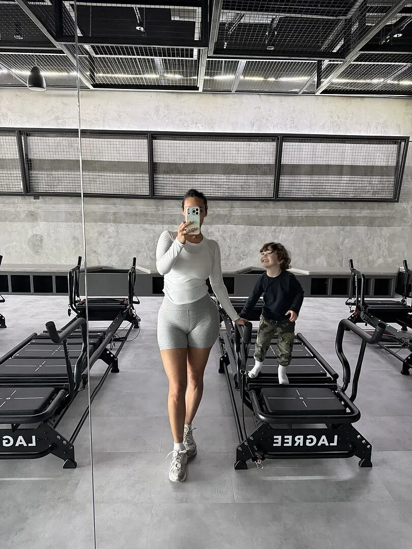 Beyond Yoga Featherweight Your Fit Långärmad Träningströja svart