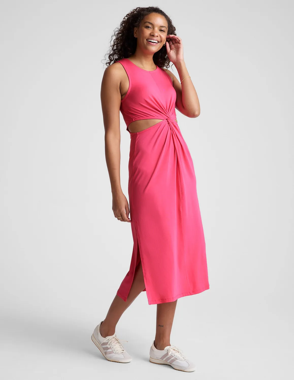 Beyond Yoga Around The World Front Twist klänning Carnation Pink