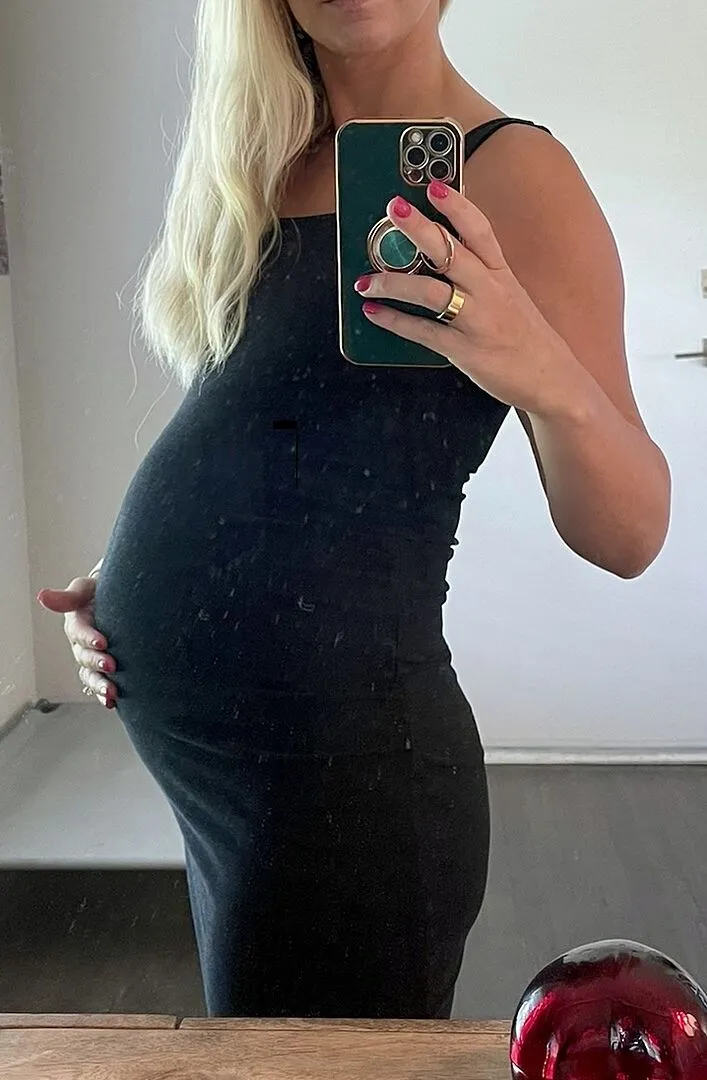 Beyond Yoga Spacedye Icon Maternity Dress gravidklänning beige