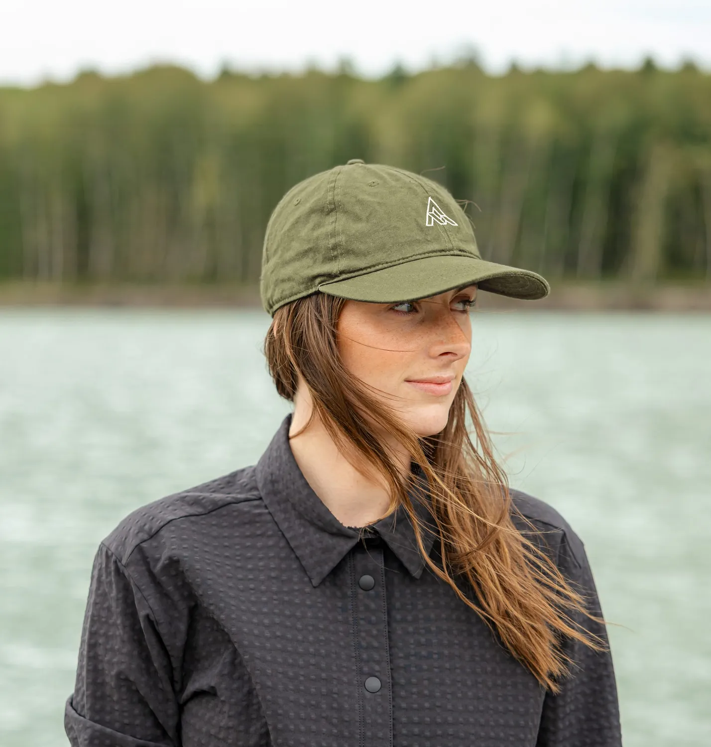 7mesh Podium keps oliv 6-panel
