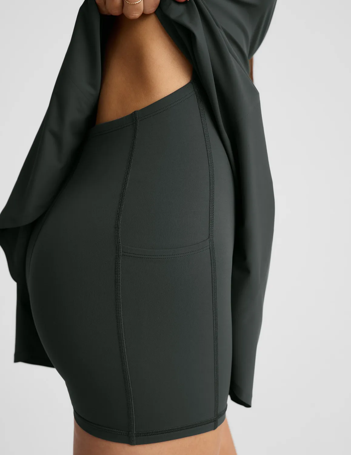 Beyond Yoga You're A Force Dress tennisklänning grön shorts