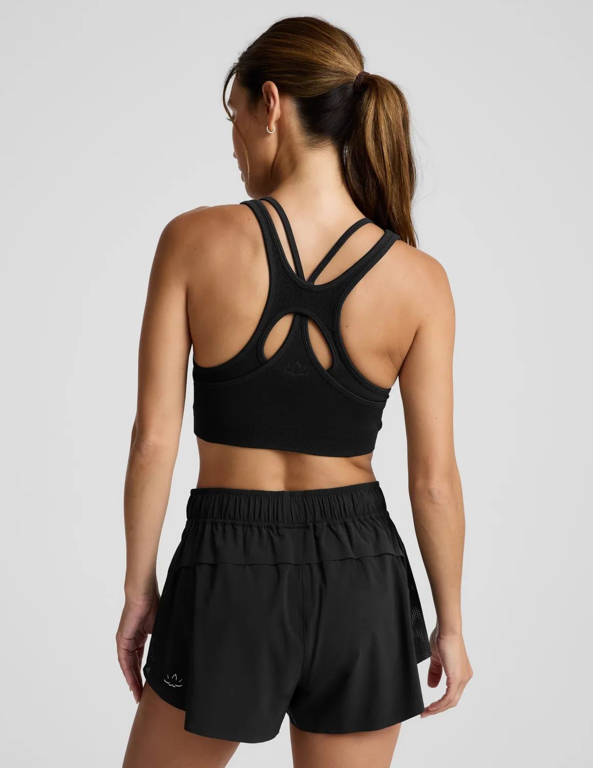 Beyond Yoga Seamless Moves Layered Bra sportbh Svart sömlös