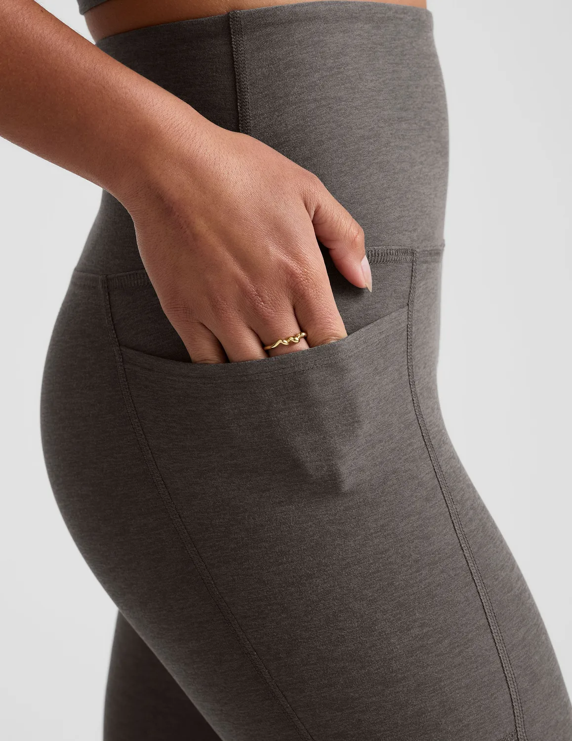 Beyond Yoga Spacedye Out Of Pocket High Waisted Capri Legging 26" leggings True Gray Heather
