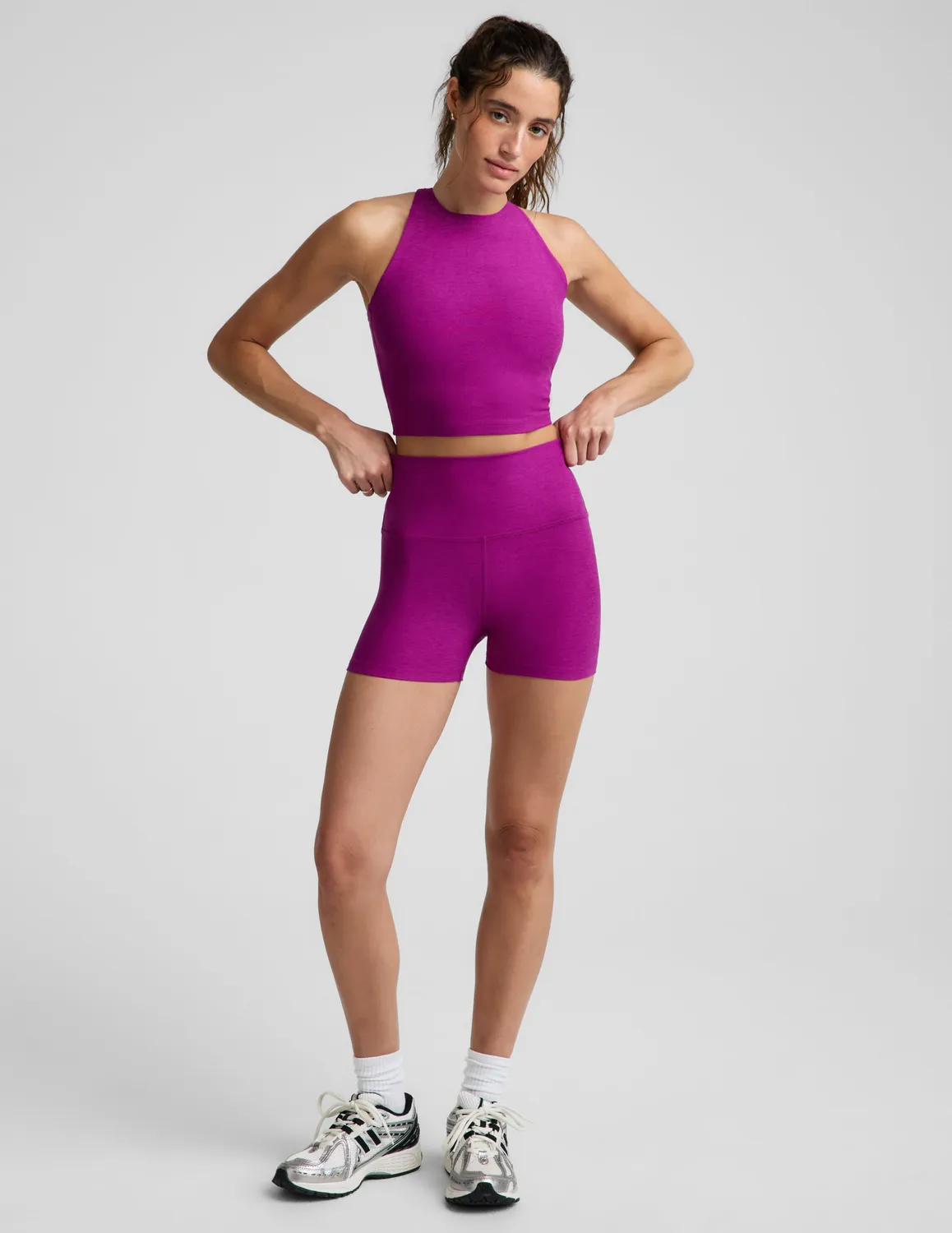 Beyond Yoga Spacedye Refocus Cropped Tank topp Berry Bliss Heather inbyggd bh