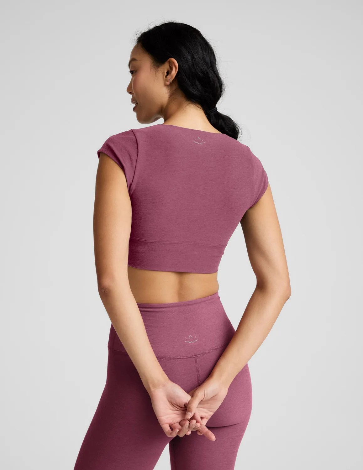 Beyond Yoga Spacedye Get It Twisted Cropped Tee träningstopp Smooth Mauve mjuk