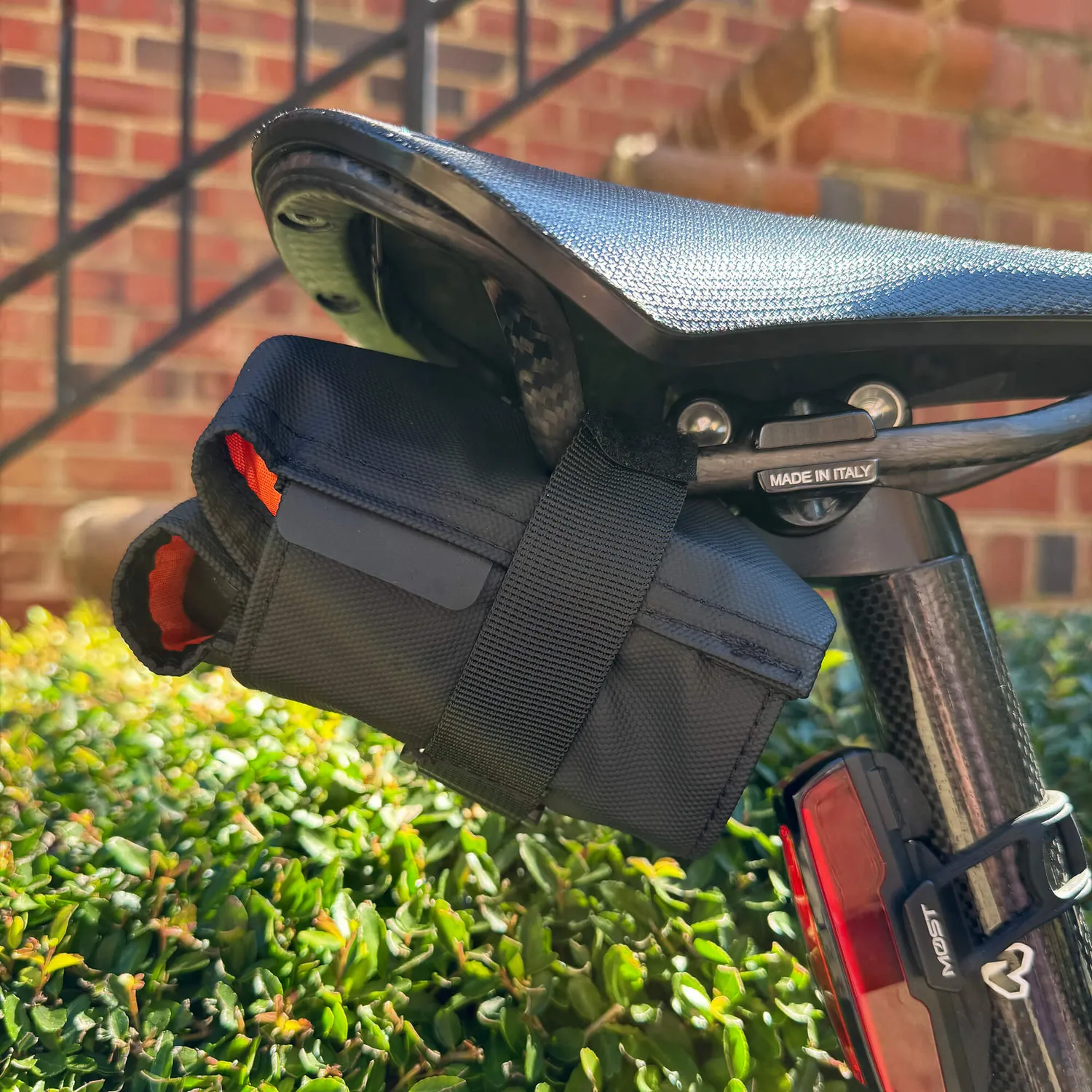 Giordana Lead Out Saddle Bag sadelväska svart