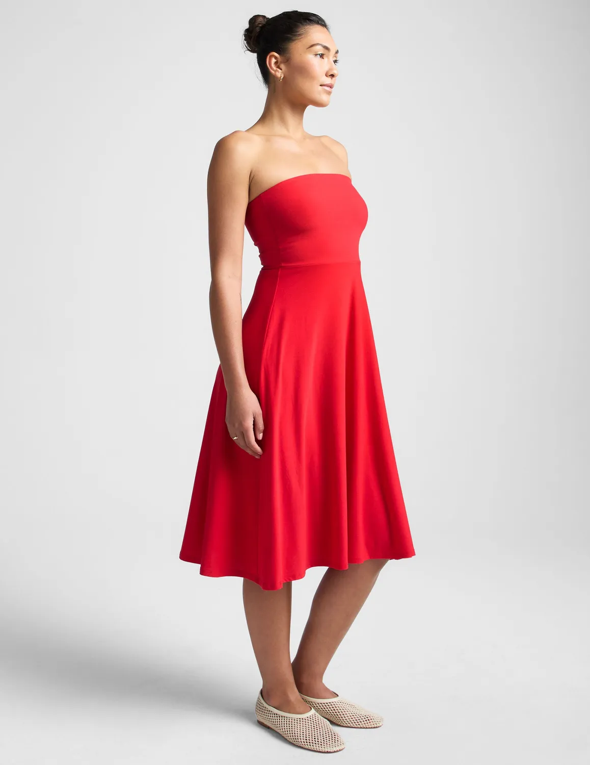 Beyond Yoga Featherweight Strapless klänning Candy Apple Red bh