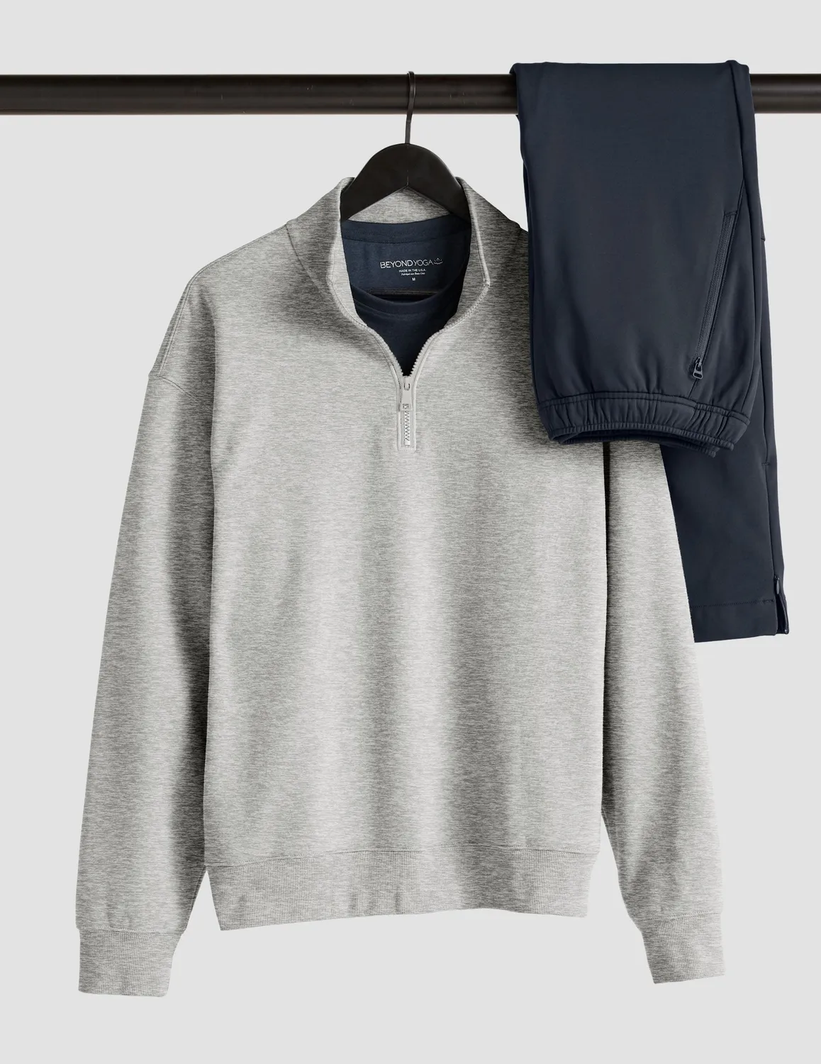 Beyond Yoga LuxeFleece Half Zip sweatshirt Light Heather Gray