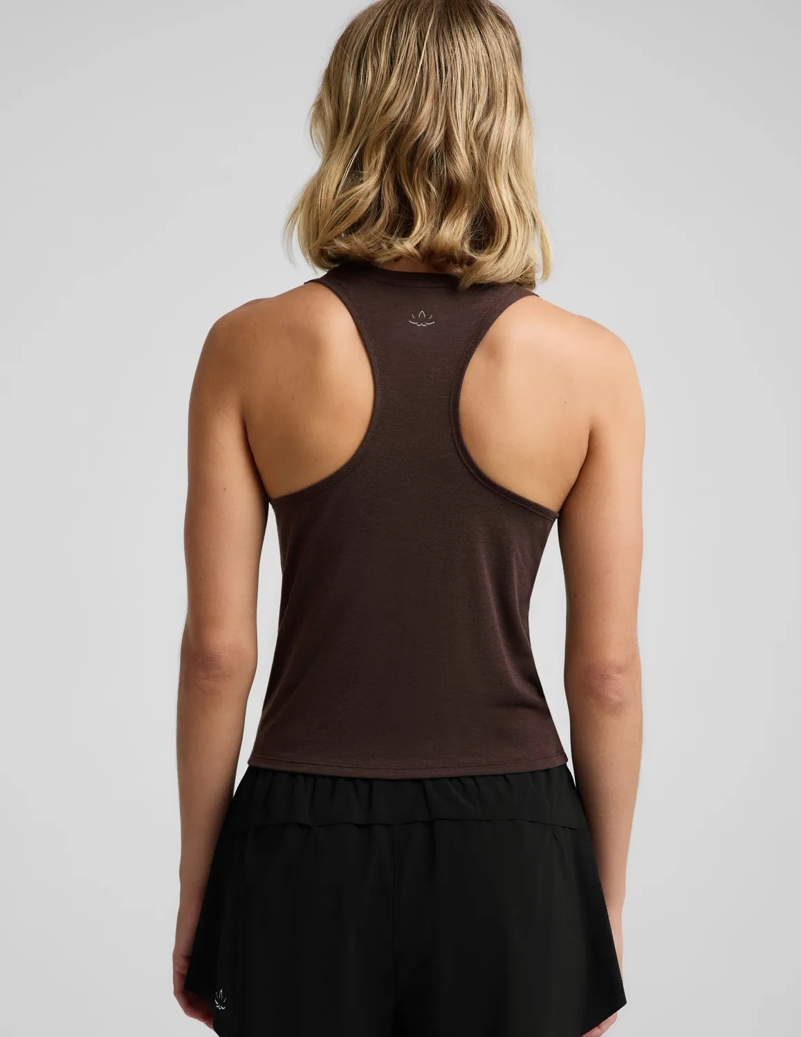 Beyond Yoga Breezeweight Active Racerback Tank linne Cocoa Plum mjuk