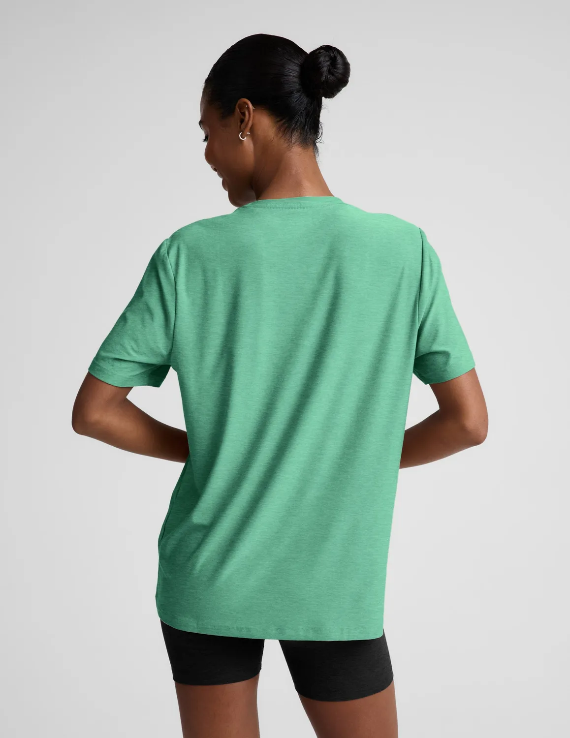 Beyond Yoga Always Beyond Crew Tee 2.0 t-shirt Bright Emerald lätt