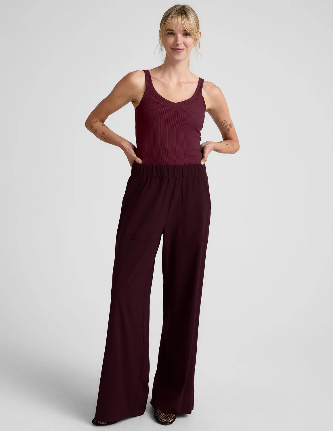 Beyond Yoga Impulse Ribbed Classic Tank träningstopp Dark Cherry ribbad