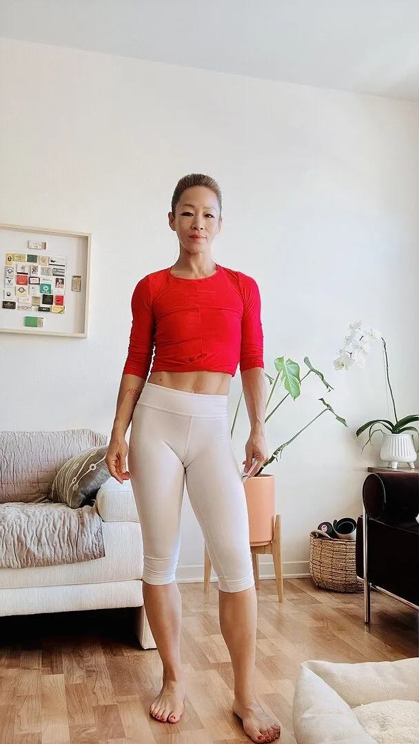 Beyond Yoga Featherweight Center Stage Cropped tröja Cloud White