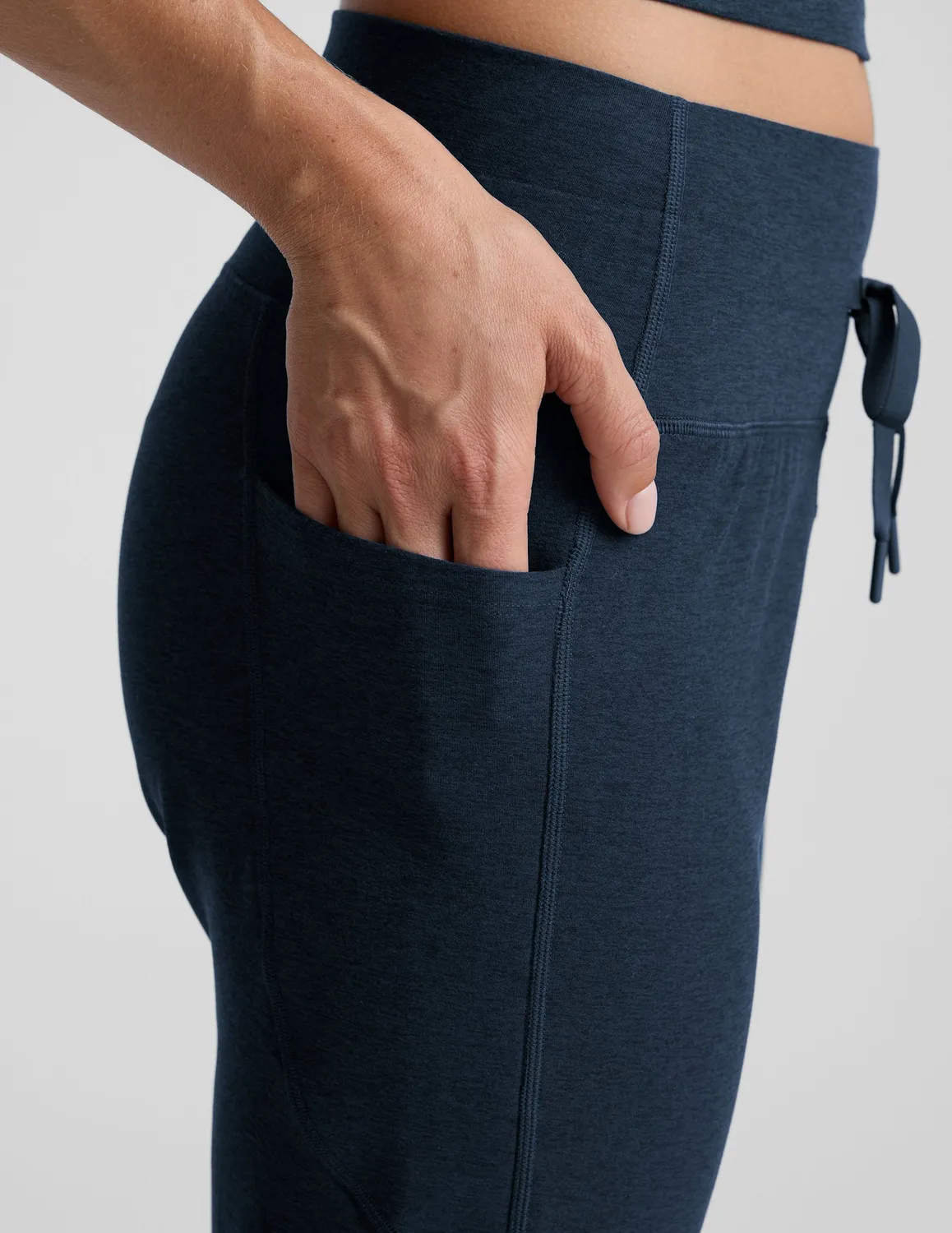 Beyond Yoga Spacedye Go Pocket jogger Nocturnal Navy med fickor