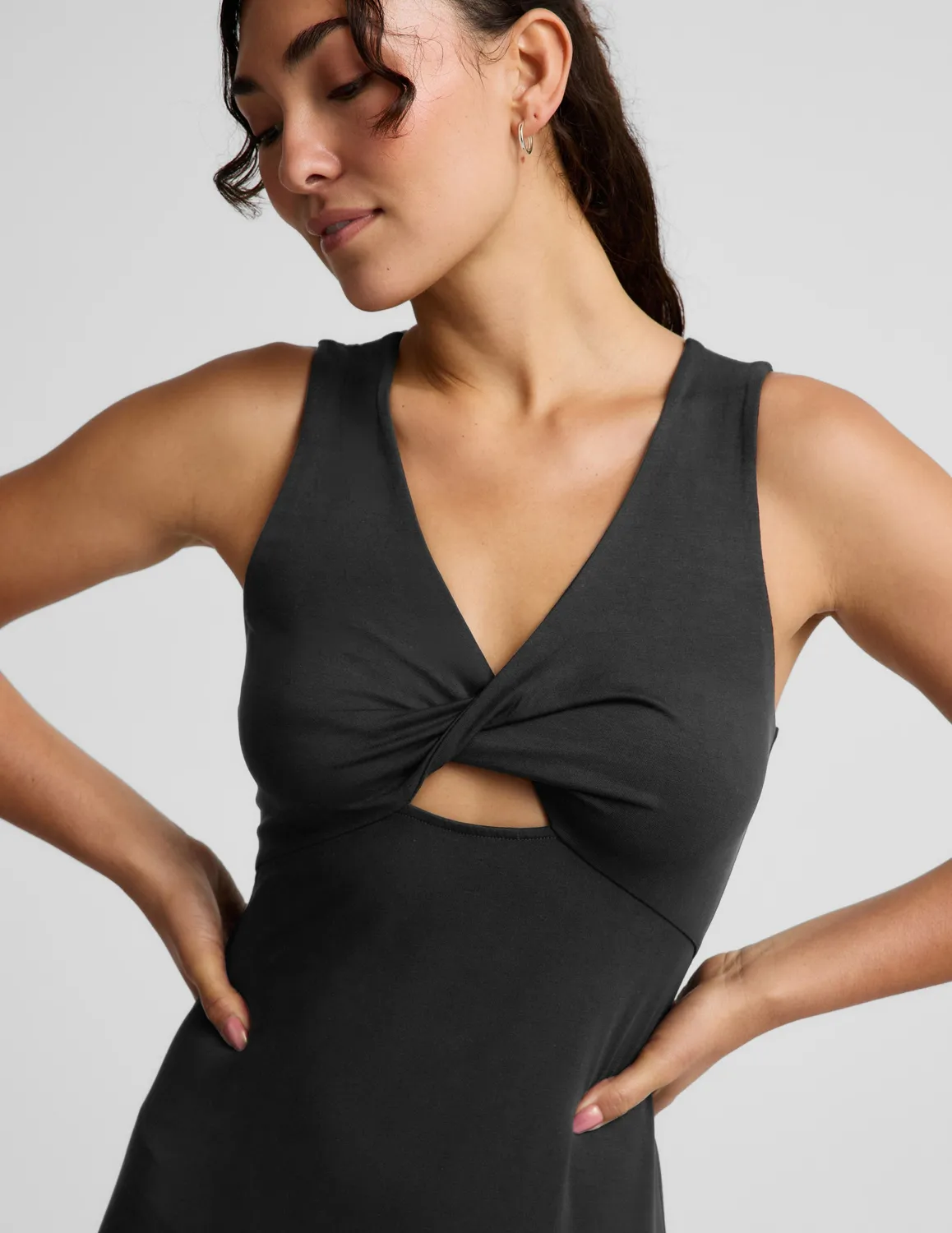 Beyond Yoga Twist Cutout midiklänning Svart stretch