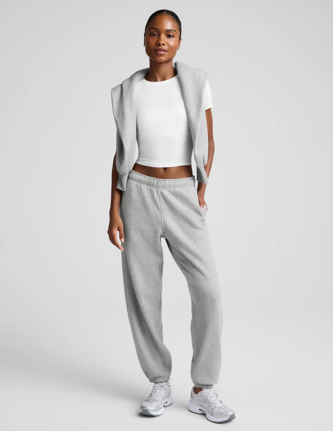 Beyond Yoga LuxeFleece 2.0 Jogger 26" joggerbyxor Heather Gray