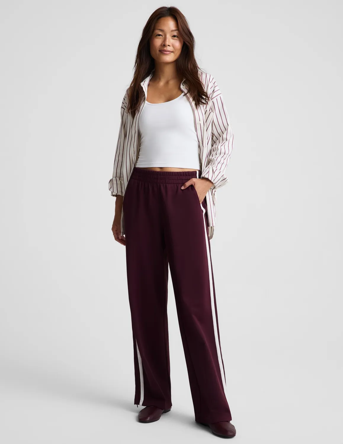 Beyond Yoga That Tracks träningsbyxor 29" Cabernet med fickor
