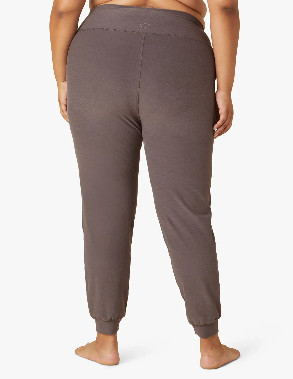 Beyond Yoga Spacedye Midi Jogger mjukisbyxor Woodland Heather fickor