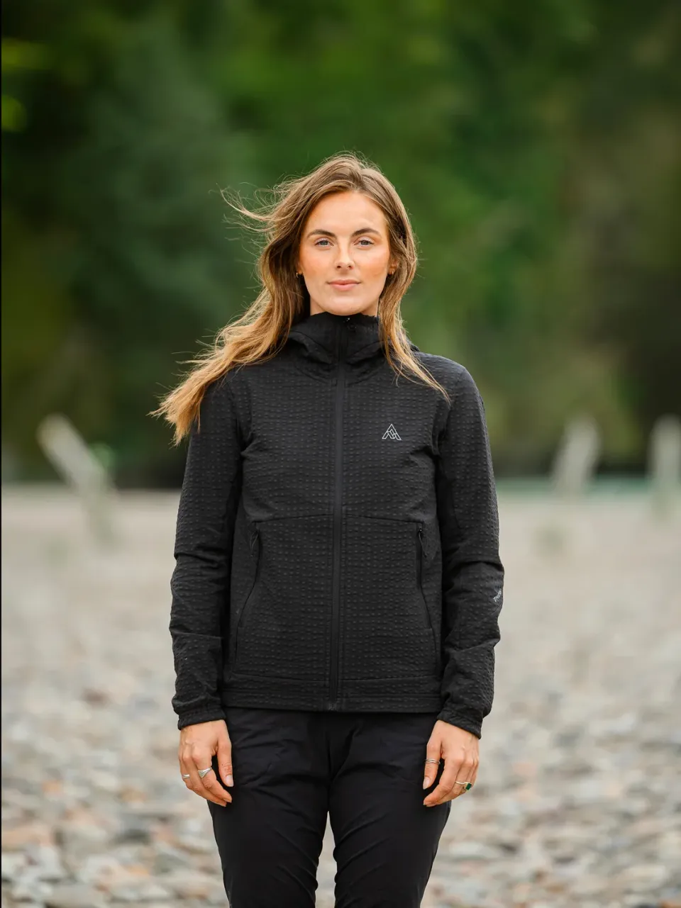 7MESH Chilco Hoody dam luvtröja svart vindtät
