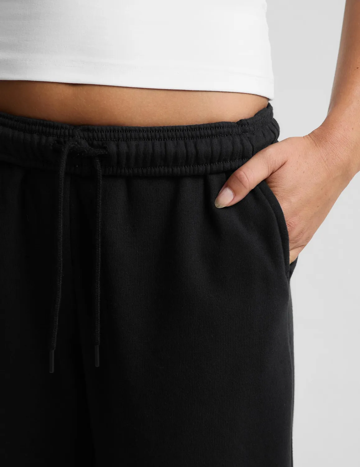 Beyond Yoga LuxeFleece 2.0 Straight Leg Sweatpant 31" mjukisbyxor svart