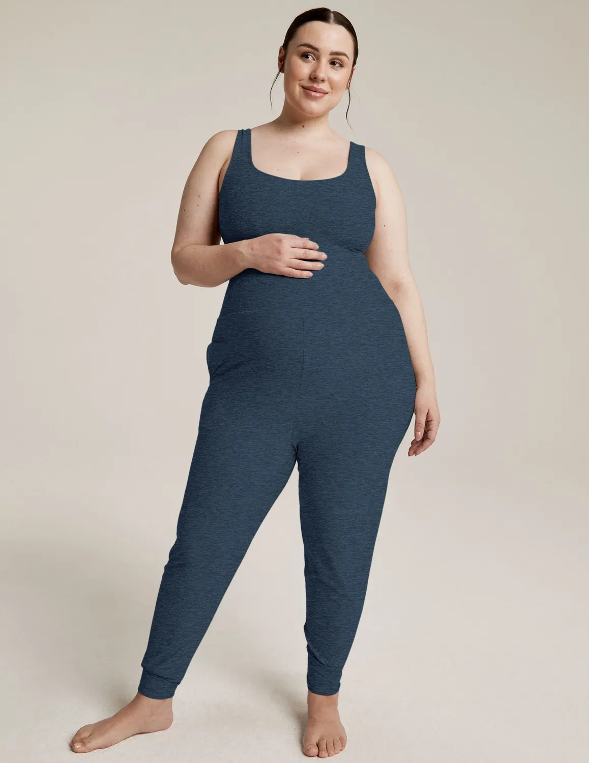 Beyond Yoga Spacedye Grow In Comfort gravidjumpsuit nattblå mjuk