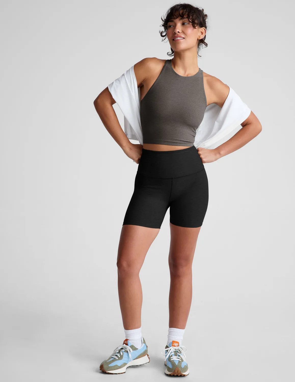Beyond Yoga Spacedye Refocus Cropped Tank topp True Gray Heather inbyggd bh