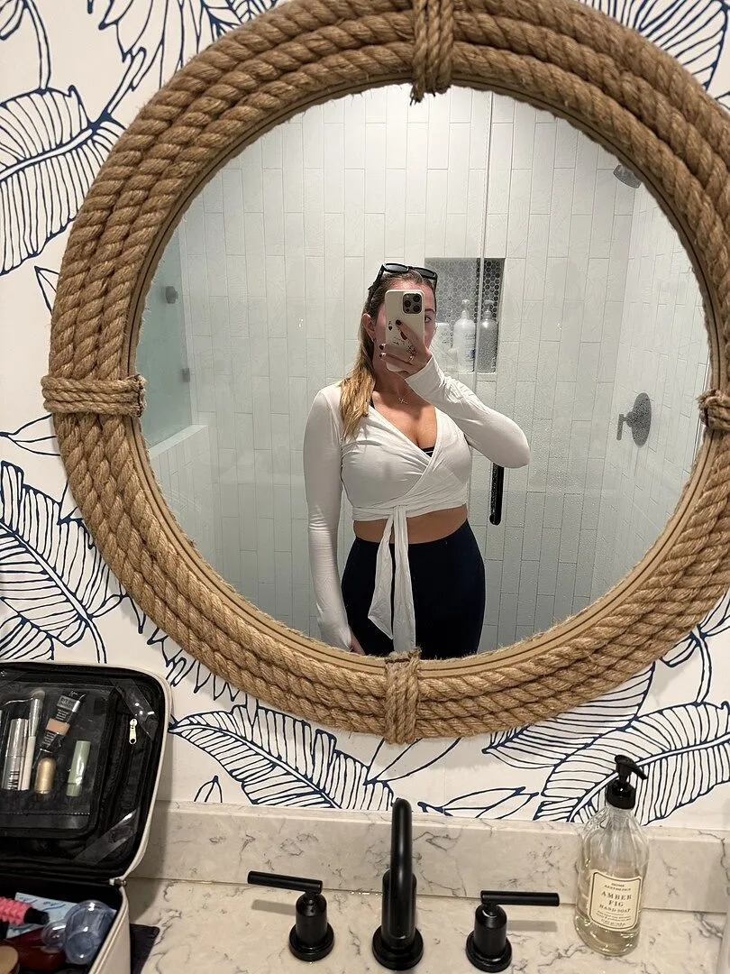 Beyond Yoga Featherweight No Time Wrap topp nocturnal navy blå