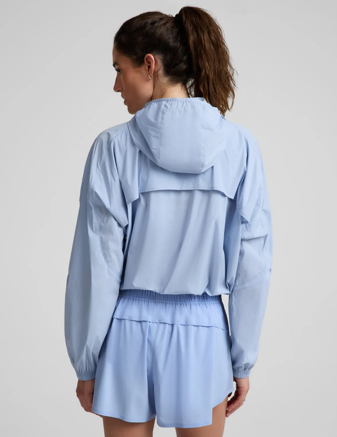 Beyond Yoga Places To Go jacka Pastel Periwinkle UPF 50+
