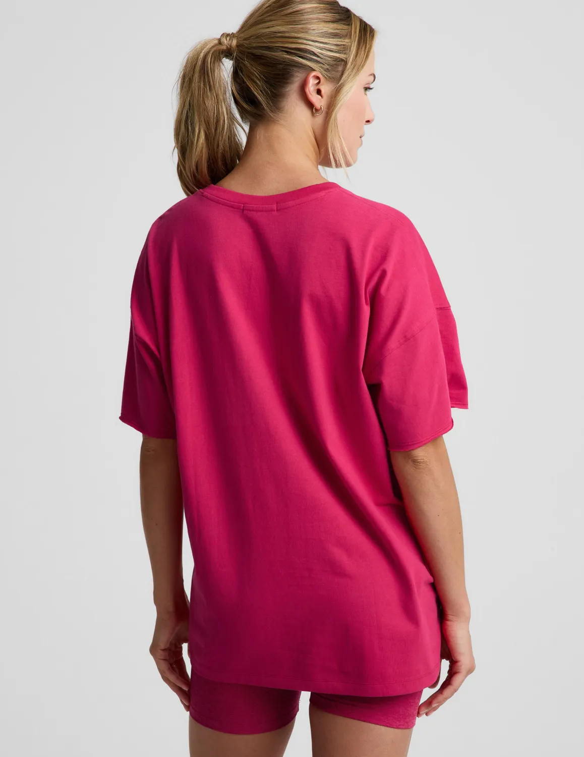Beyond Yoga SoftKnit Better Than Ever t-shirt Berry Red oversize