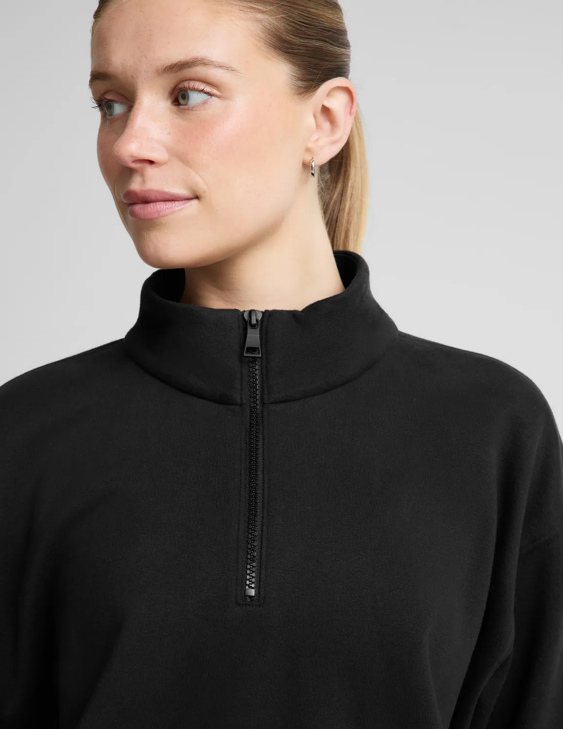 Beyond Yoga LuxeFleece Half Zip sweatshirt Svart unisex