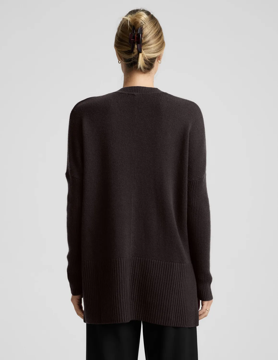 Beyond Yoga Wool-Cashmere V-Neck tröja Dark Chocolate