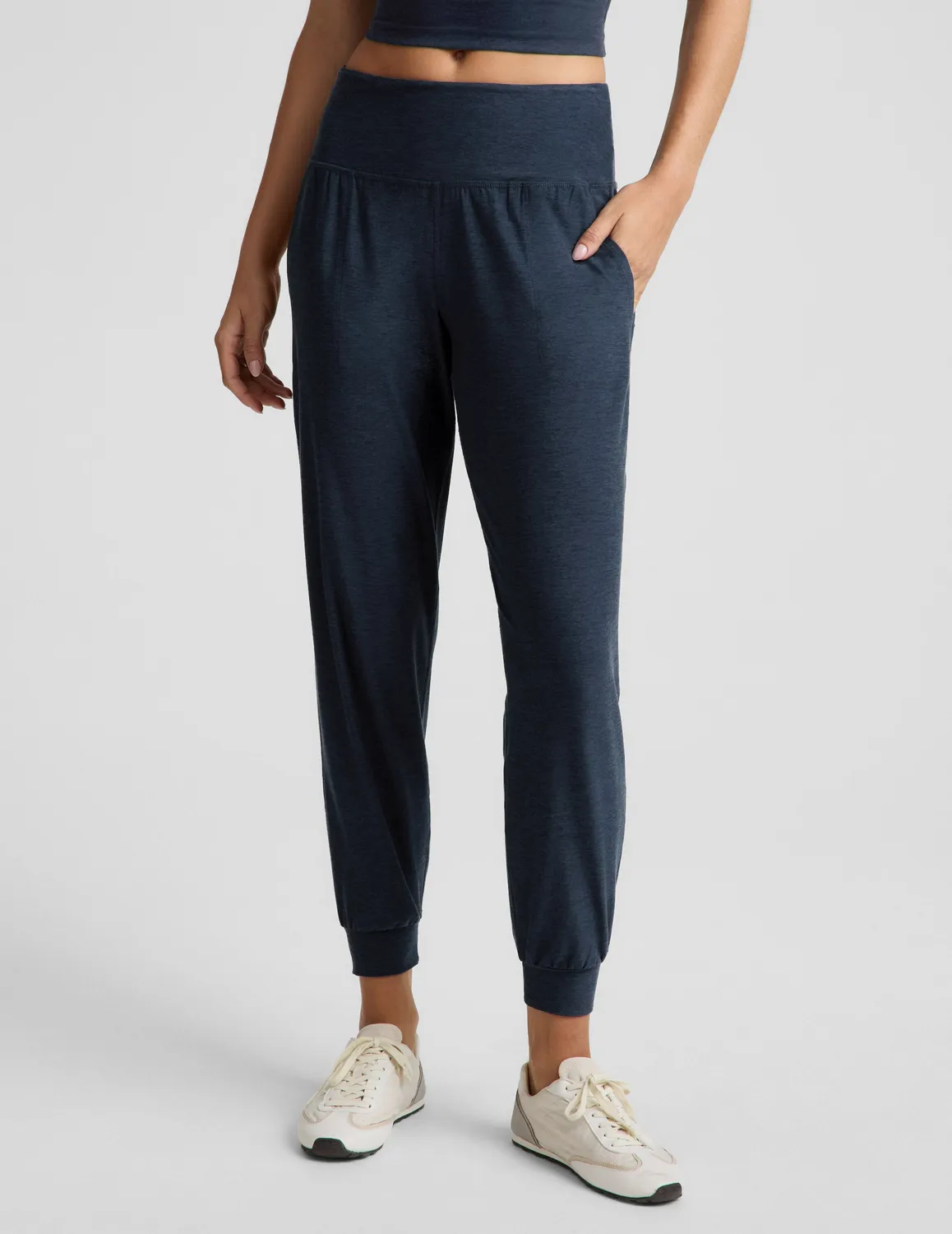 Beyond Yoga Midweight Spacedye Midi Jogger träningsbyxor Nocturnal Navy