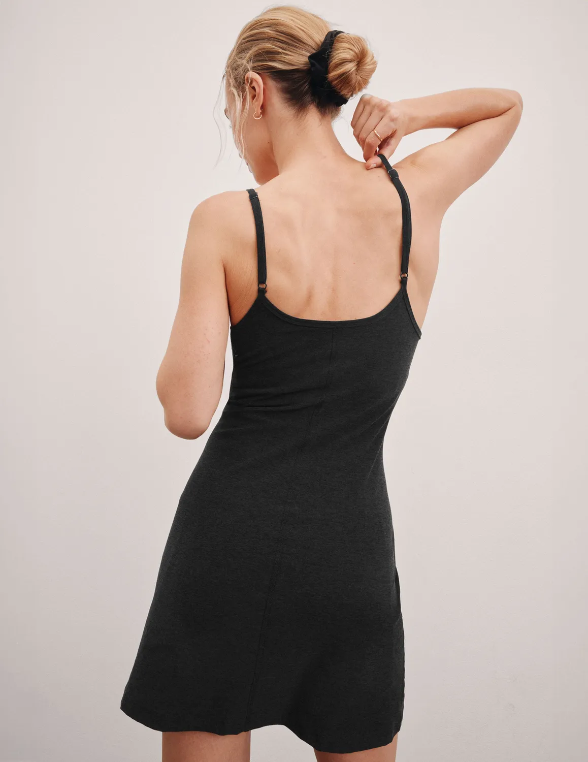 Beyond Yoga Spacedye Essence Dress tennisklänning Darkest Night