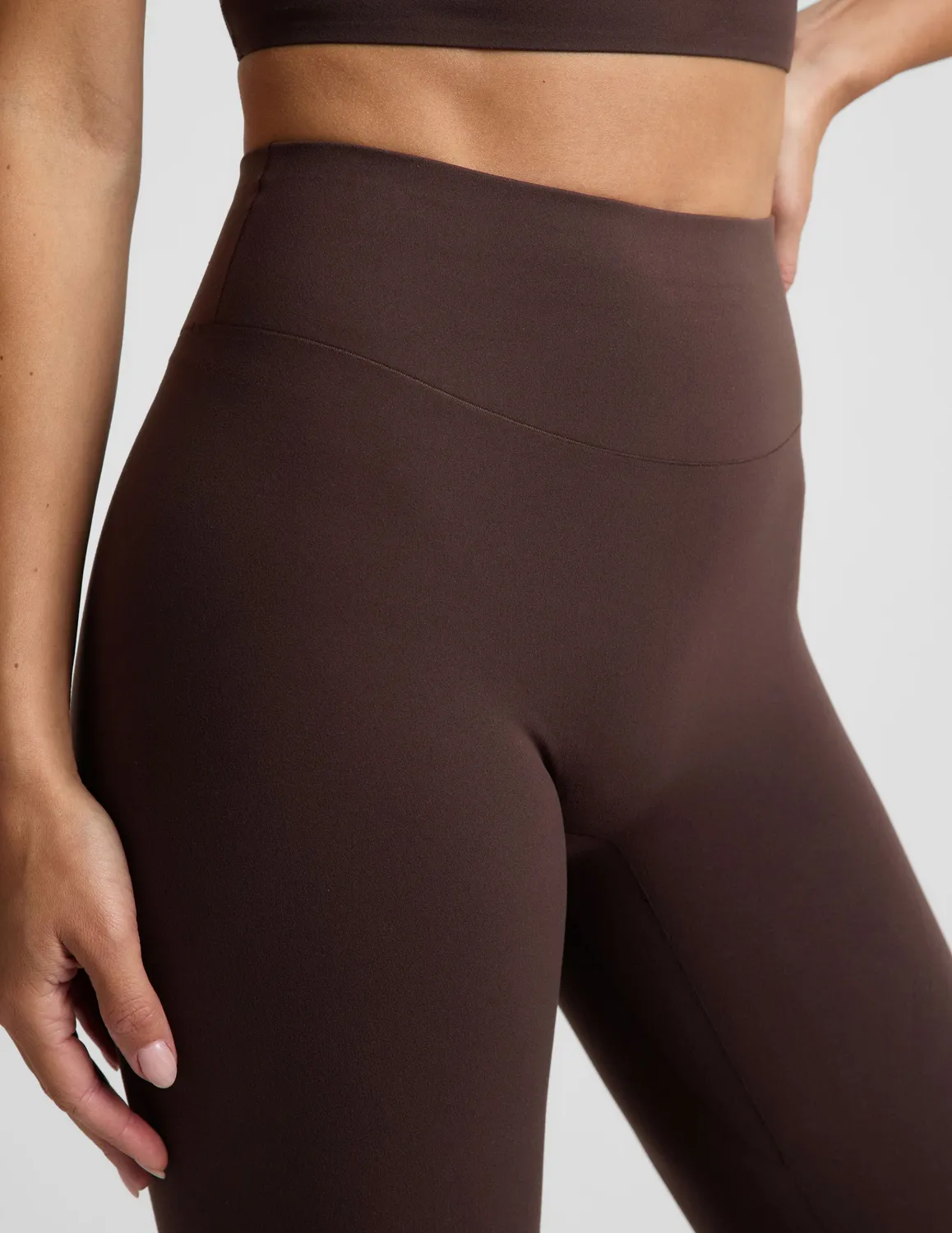 Beyond Yoga Glowzone High Waisted Midi Leggings Cocoa Plum hög midja