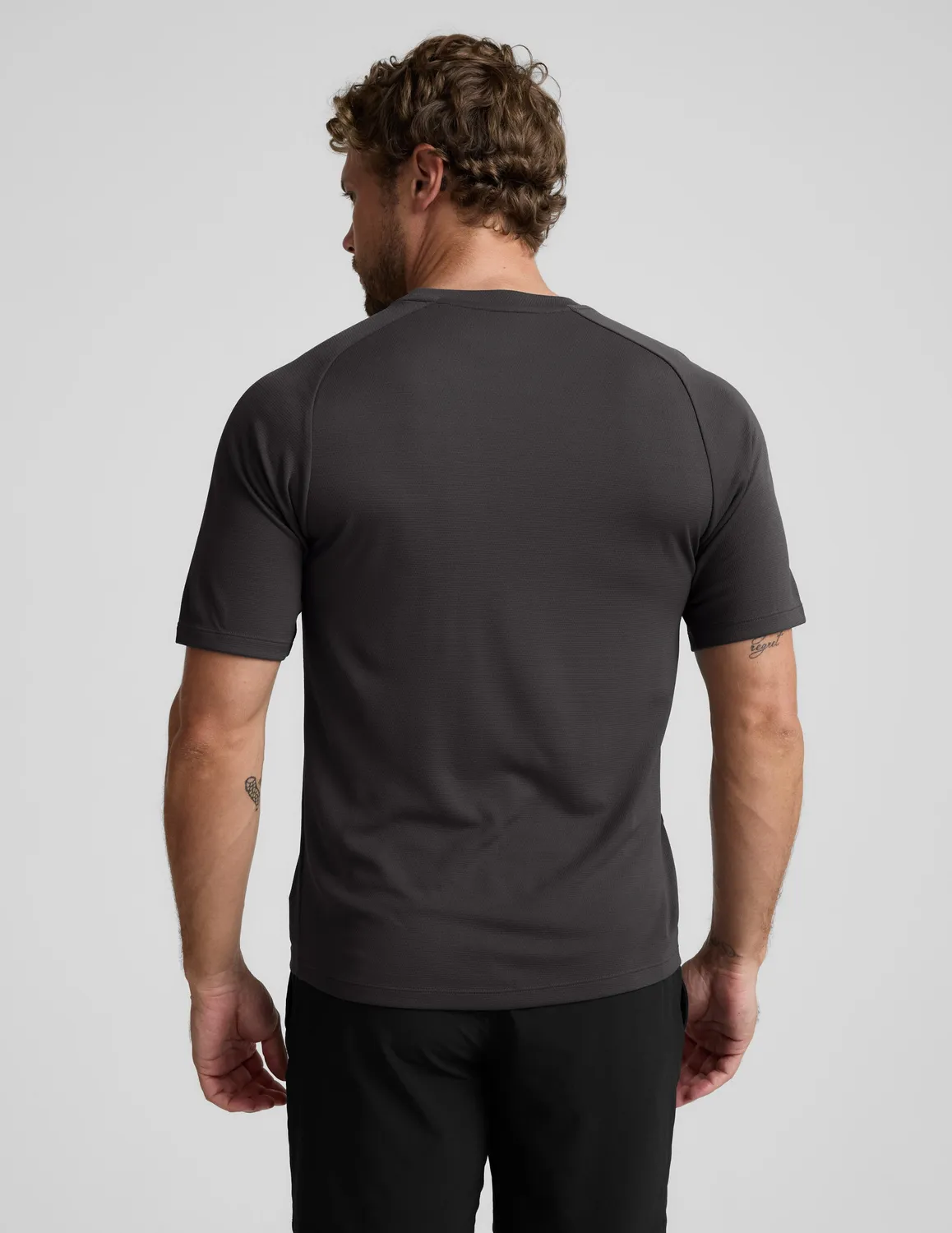 Beyond Yoga All In Active T-shirt Black Ash slim fit