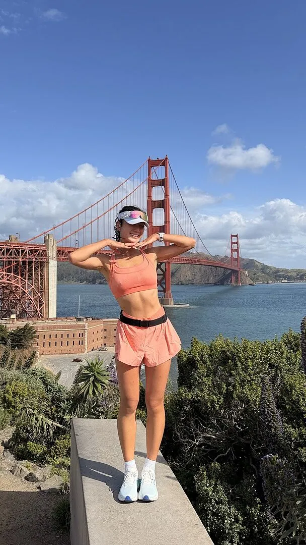 Beyond Yoga Seamless Moves Layered Bra sportbh Sangria sömlös