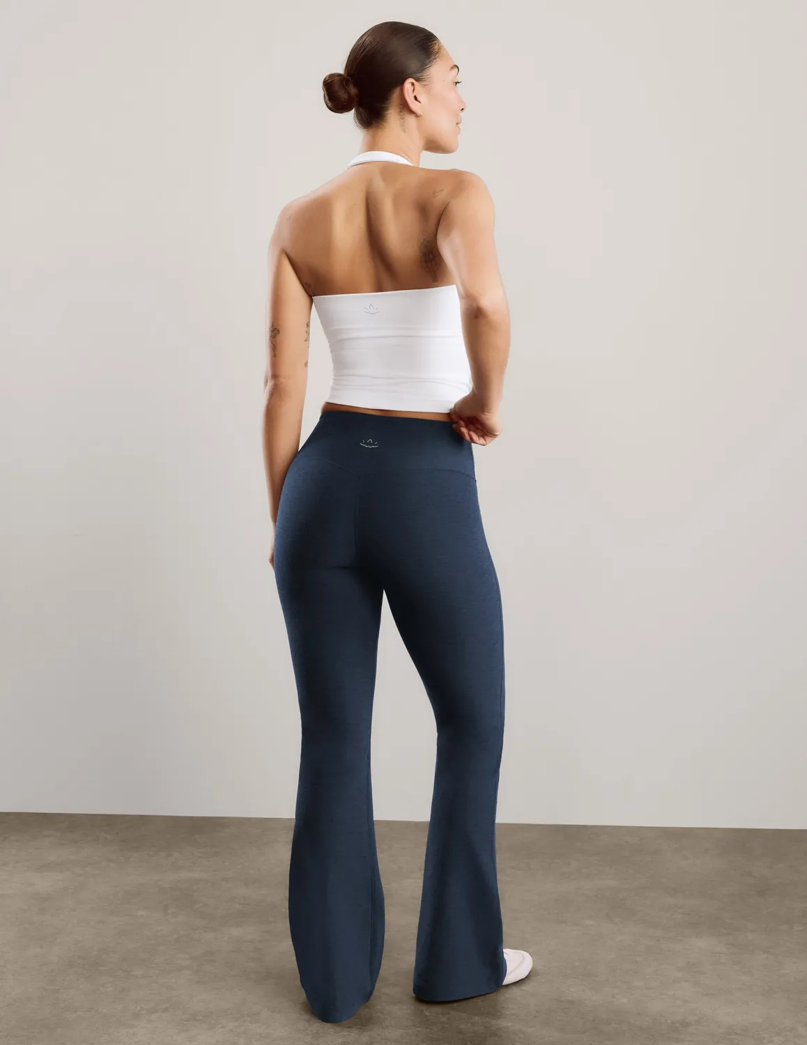 Beyond Yoga Spacedye Mid-Rise Bootcut Pant 29" byxor Nocturnal Navy