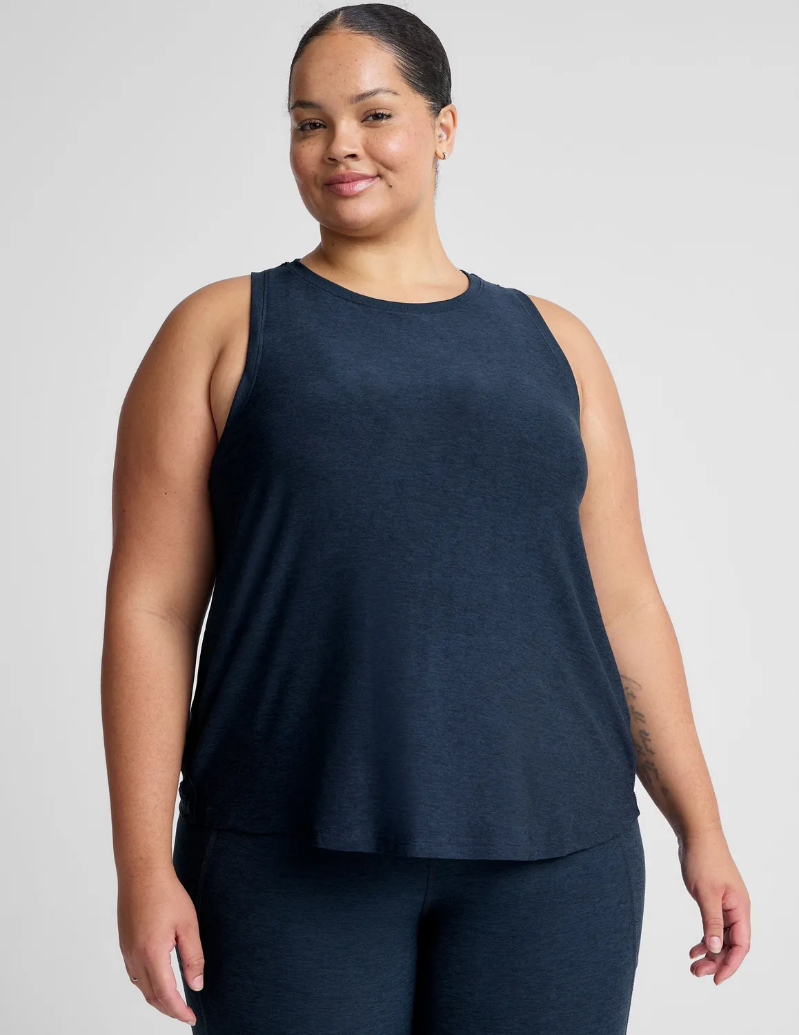 Beyond Yoga Featherweight Rebalance Tank linne Nocturnal Navy